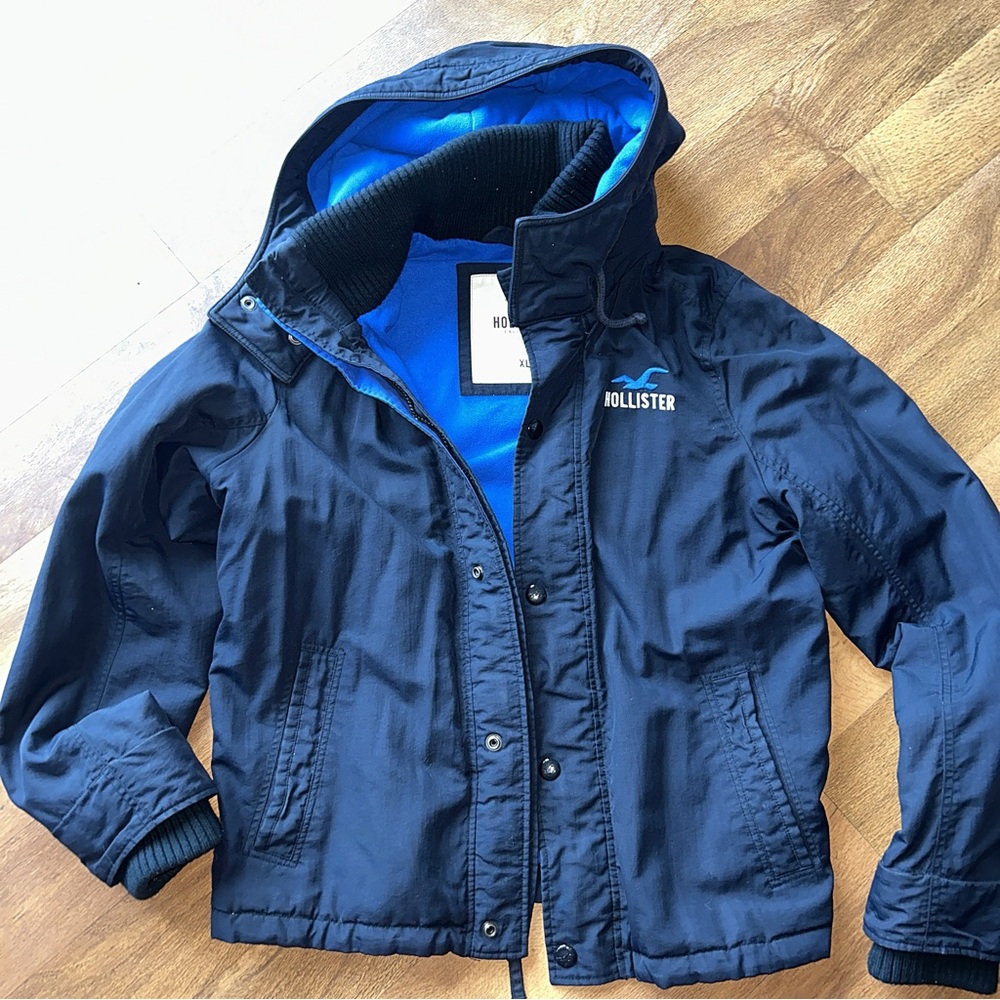 ‼️SOLD‼️⭐️Hollister Jacker⭐️ - Picture 1 of 7